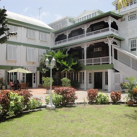 Cara Lodge Hotel Georgetown Buitenkant foto